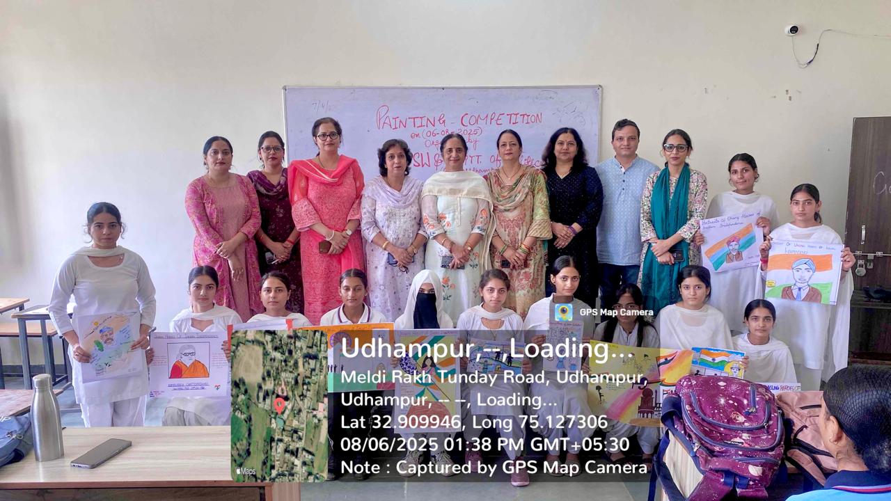 department-of-political-science-in-collaboration-with-dsw-organized-a-painting-competition-on-the-theme-%e2%80%9c-portrait-of-un-sung-heroes-of-independence-of-india%e2%80%9d-in-the-backdrop-of-79th